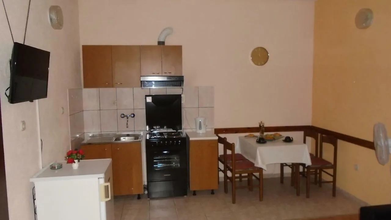 Apartmani A.Teskera Trogir 0*,  Croatia